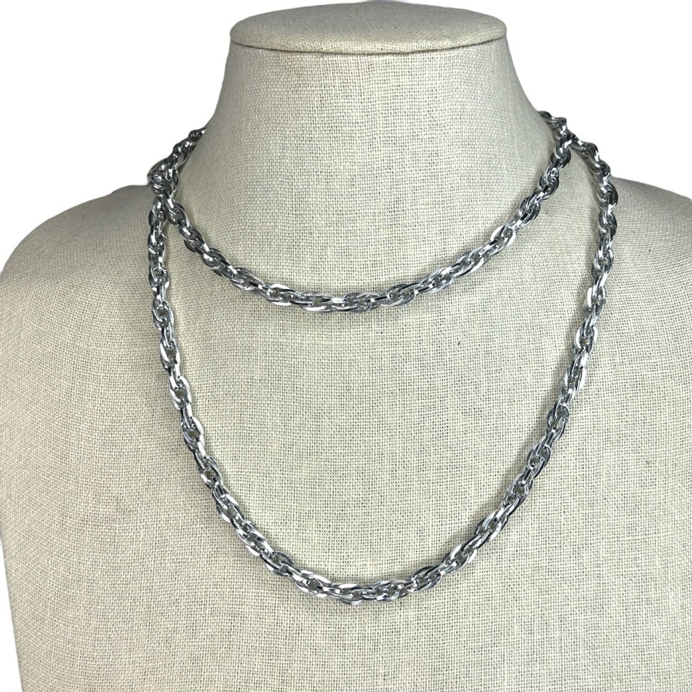 Vintage Sarah Coventry Eloxal Chain Necklace